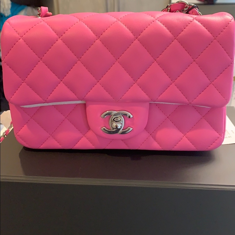 Chanel mini